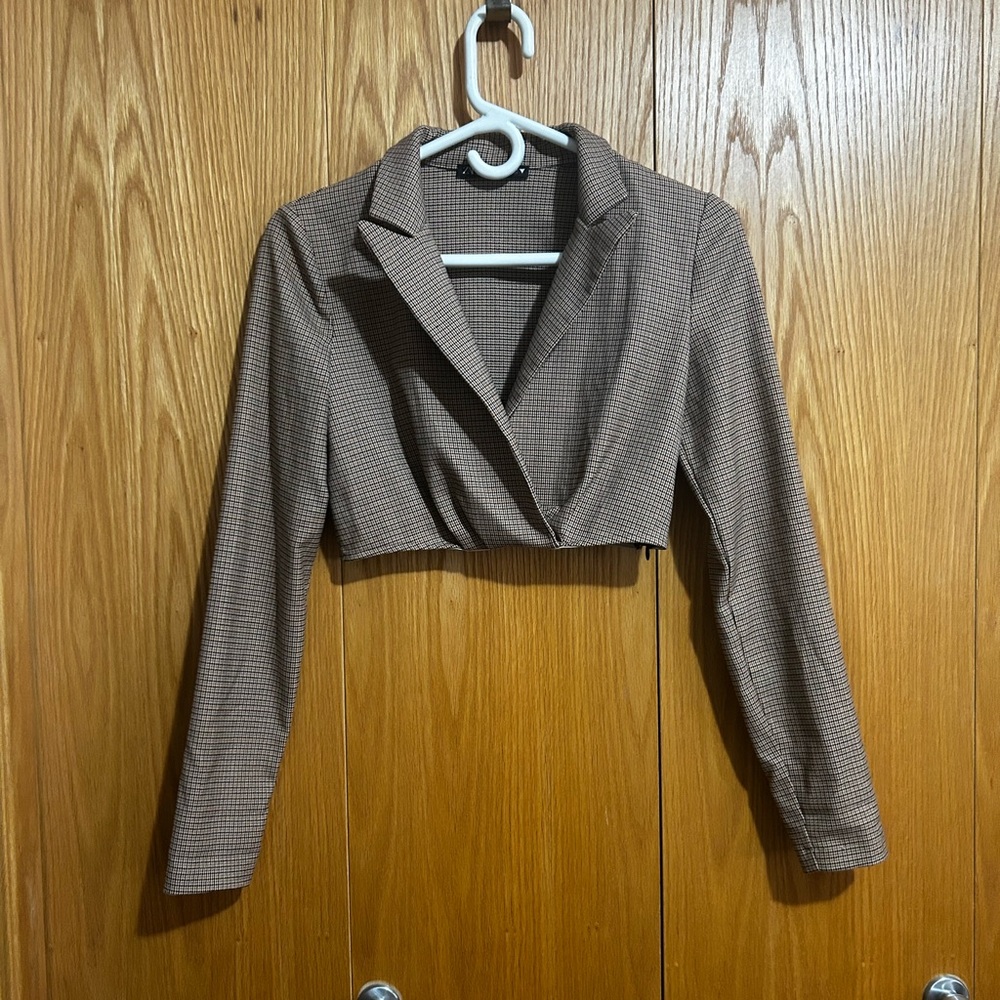 Zara Tan and Black cropped Blazer
